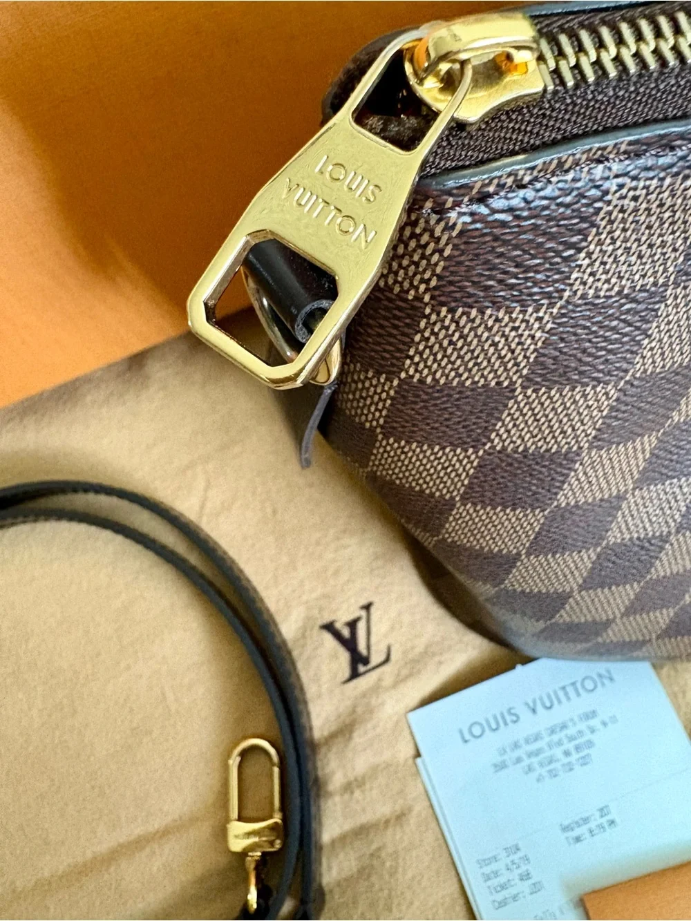 Beautiful Authentic Louis Vuitton Damier Ebene Siena PM Handbag,EUC!
